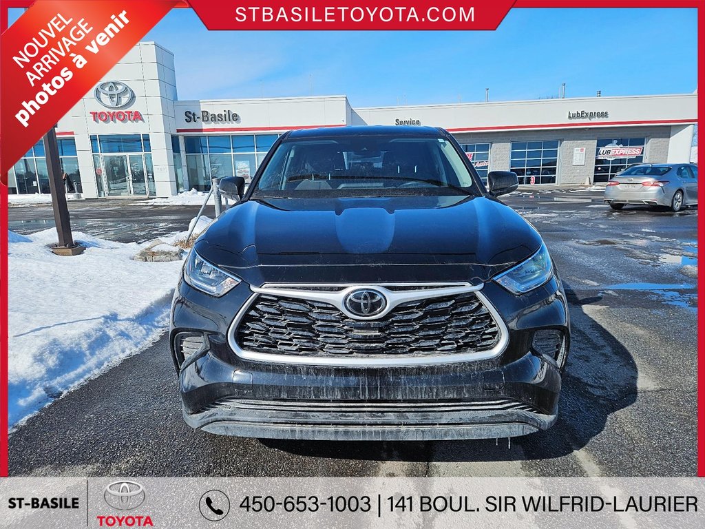 2023 Toyota Highlander LE AWD 8 PASS MAGS SIÈGES CHAUFFANTS APPLE ANDROID in Saint-Basile-Le-Grand, Quebec - 2 - w1024h768px