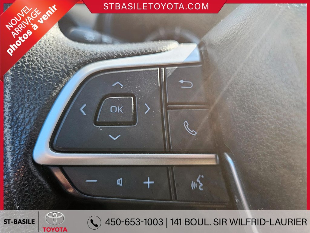 2023 Toyota Highlander LE AWD 8 PASS MAGS SIÈGES CHAUFFANTS APPLE ANDROID in Saint-Basile-Le-Grand, Quebec - 14 - w1024h768px