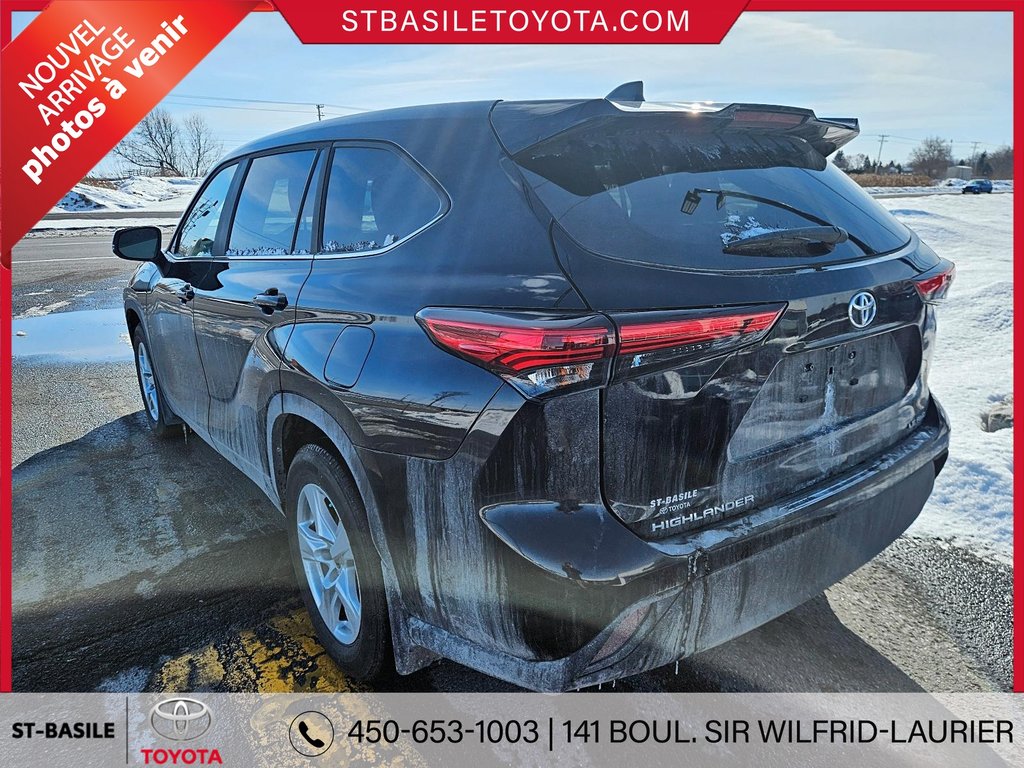 2023 Toyota Highlander LE AWD 8 PASS MAGS SIÈGES CHAUFFANTS APPLE ANDROID in Saint-Basile-Le-Grand, Quebec - 9 - w1024h768px