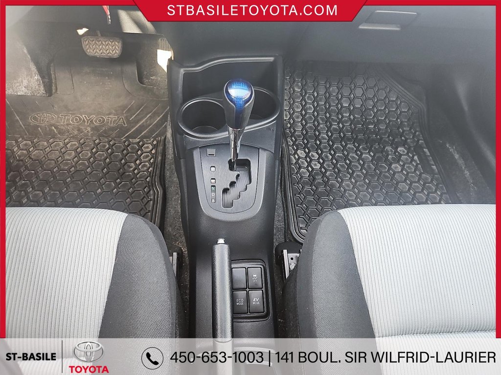 2015 Toyota Prius C HYBRIDE AIR CLIMATISÉ GROUPE ÉLECTRIQUE in Saint-Basile-Le-Grand, Quebec - 16 - w1024h768px