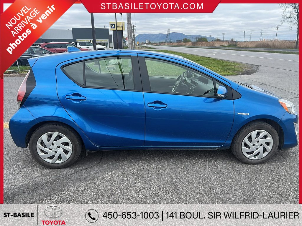 2015 Toyota Prius C HYBRIDE AIR CLIMATISÉ GROUPE ÉLECTRIQUE in Saint-Basile-Le-Grand, Quebec - 5 - w1024h768px