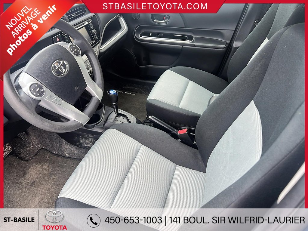 2015 Toyota Prius C HYBRIDE AIR CLIMATISÉ GROUPE ÉLECTRIQUE in Saint-Basile-Le-Grand, Quebec - 7 - w1024h768px