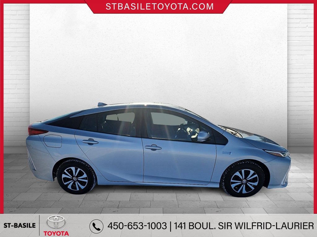 2019 Toyota PRIUS PRIME HYBRID PLUG IN SIEGES/VOLANT CHAUFFANTS CAMERA GPS in Saint-Basile-Le-Grand, Quebec - 4 - w1024h768px