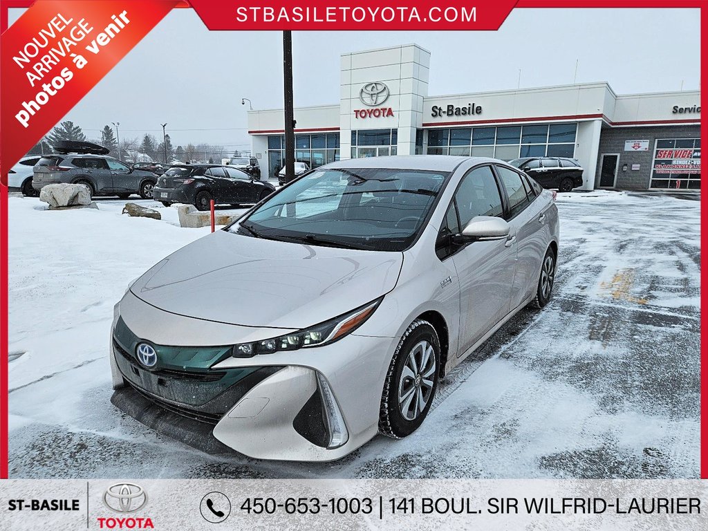 Toyota PRIUS PRIME HYBRID PLUG IN SIEGES/VOLANT CHAUFFANTS CAMERA GPS 2019 à Saint-Basile-Le-Grand, Québec - 1 - w1024h768px