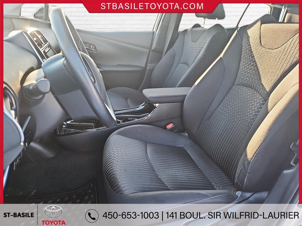 2019 Toyota PRIUS PRIME HYBRID PLUG IN SIEGES/VOLANT CHAUFFANTS CAMERA GPS in Saint-Basile-Le-Grand, Quebec - 12 - w1024h768px