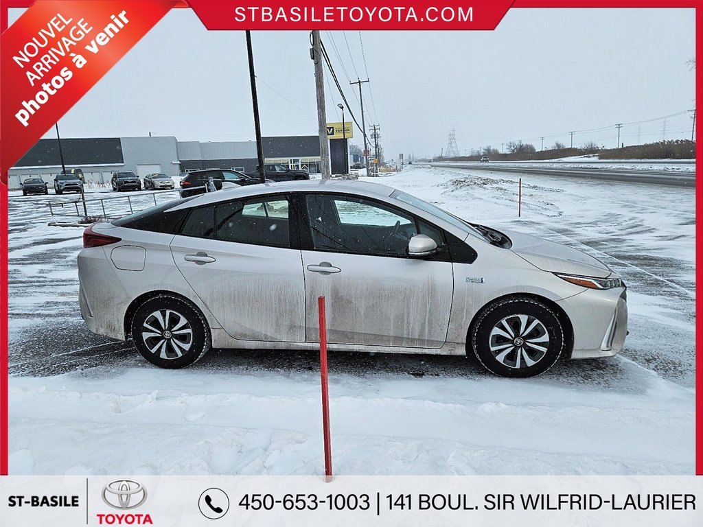 Toyota PRIUS PRIME HYBRID PLUG IN SIEGES/VOLANT CHAUFFANTS CAMERA GPS 2019 à Saint-Basile-Le-Grand, Québec - 4 - w1024h768px