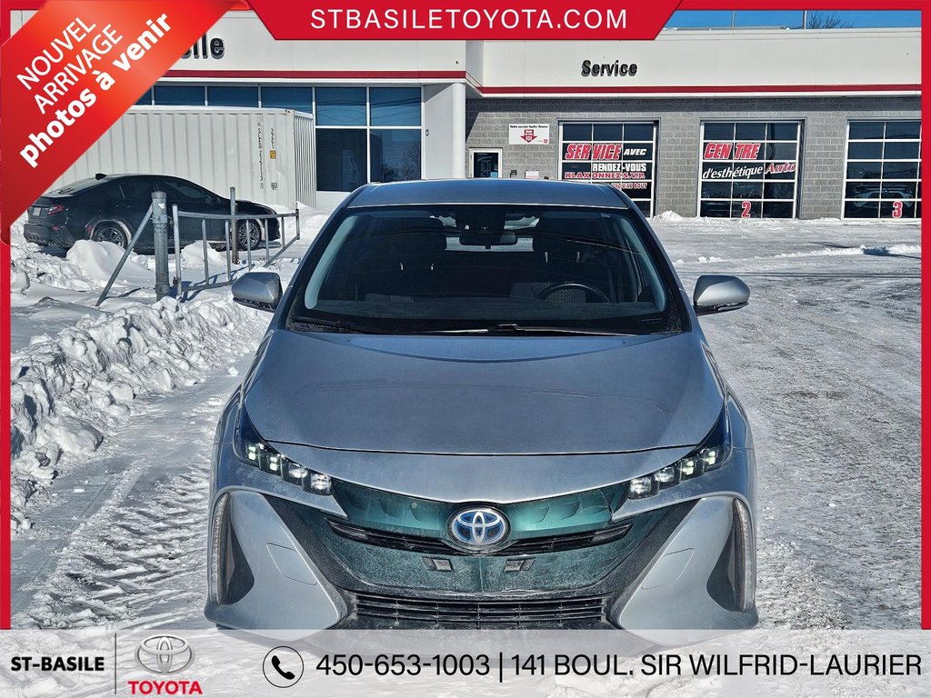 2019 Toyota PRIUS PRIME HYBRID PLUG IN SIEGES/VOLANT CHAUFFANTS CAMERA GPS in Saint-Basile-Le-Grand, Quebec - 2 - w1024h768px