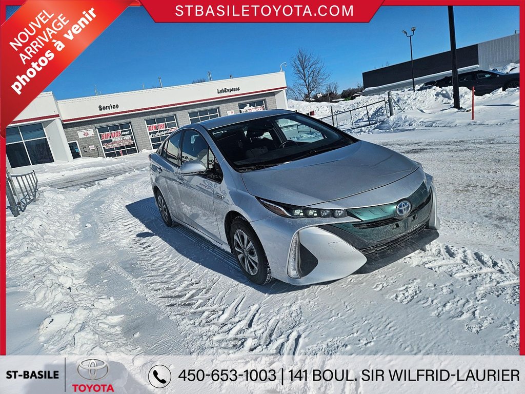 2019 Toyota PRIUS PRIME HYBRID PLUG IN SIEGES/VOLANT CHAUFFANTS CAMERA GPS in Saint-Basile-Le-Grand, Quebec - 3 - w1024h768px