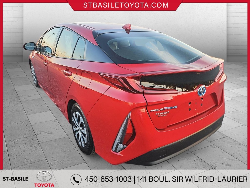 2020  PRIUS PRIME UPGRADE CUIR GPS VOLANT ET SIEGES CHAUFFANT in Saint-Basile-Le-Grand, Quebec - 8 - w1024h768px