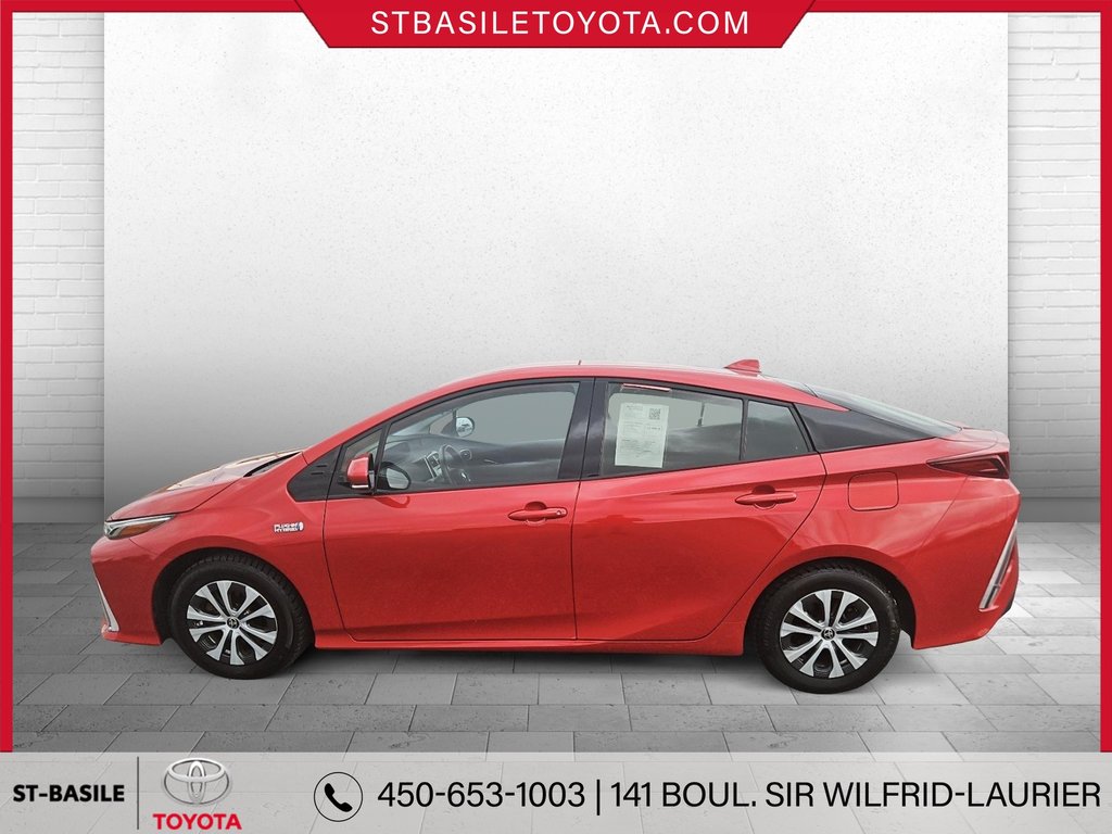 2020  PRIUS PRIME HYBRIDE BRANCHABLE SIEGES CHAUFFANTS CAMERA RECUL in Saint-Basile-Le-Grand, Quebec - 9 - w1024h768px