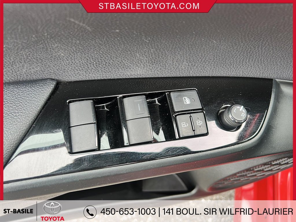 Toyota PRIUS PRIME UPGRADE CUIR GPS VOLANT CHAUFFANT 2021 à Saint-Basile-Le-Grand, Québec - 14 - w1024h768px