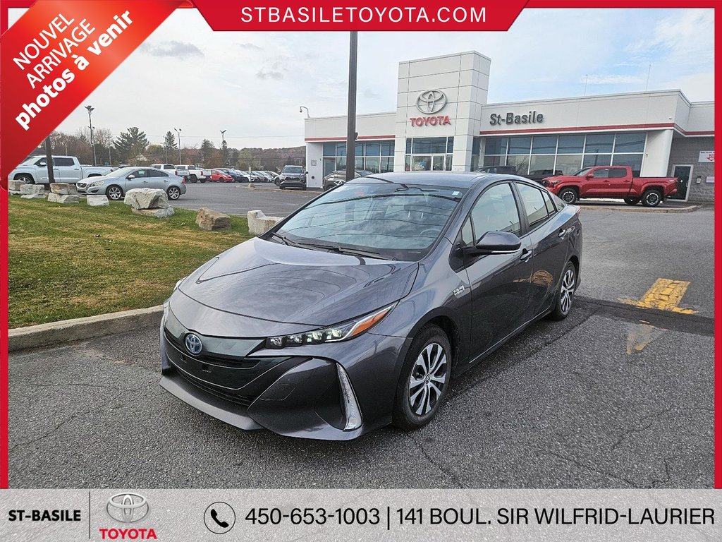 PRIUS PRIME HYBRIDE BRANCHABLE SIEGES CHAUFFANTS CAMERA RECUL 2022 à Saint-Basile-Le-Grand, Québec - 1 - w1024h768px