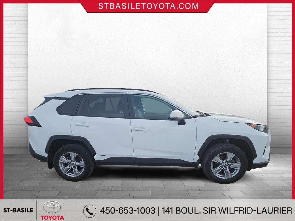 Toyota RAV4 Hybrid LE AWD SIEGES CHAUFFANT MAGS CAMERA DE RECUL 2022 à Saint-Basile-Le-Grand, Québec - 4 - w1024h768px