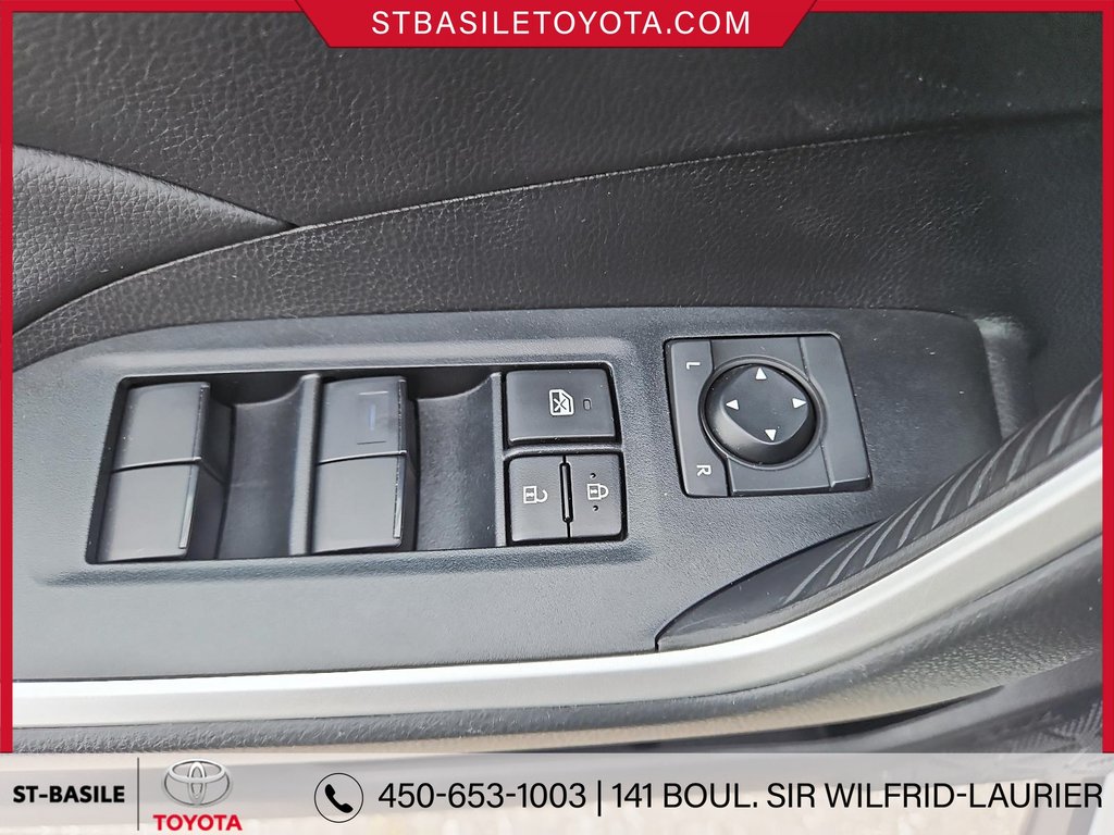 Toyota RAV4 Hybrid LE AWD SIEGES CHAUFFANT MAGS CAMERA DE RECUL 2022 à Saint-Basile-Le-Grand, Québec - 16 - w1024h768px