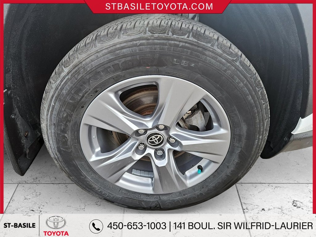 Toyota RAV4 Hybrid LE AWD SIEGES CHAUFFANT MAGS CAMERA DE RECUL 2022 à Saint-Basile-Le-Grand, Québec - 11 - w1024h768px