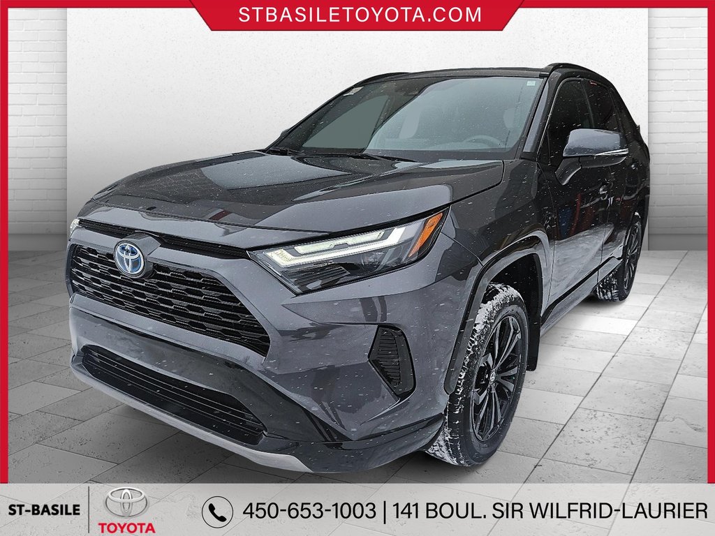 2023 Toyota RAV4 Hybrid SE AWD MAGS TOIT CAMERA APPLE CARPLAY in Saint-Basile-Le-Grand, Quebec - 1 - w1024h768px