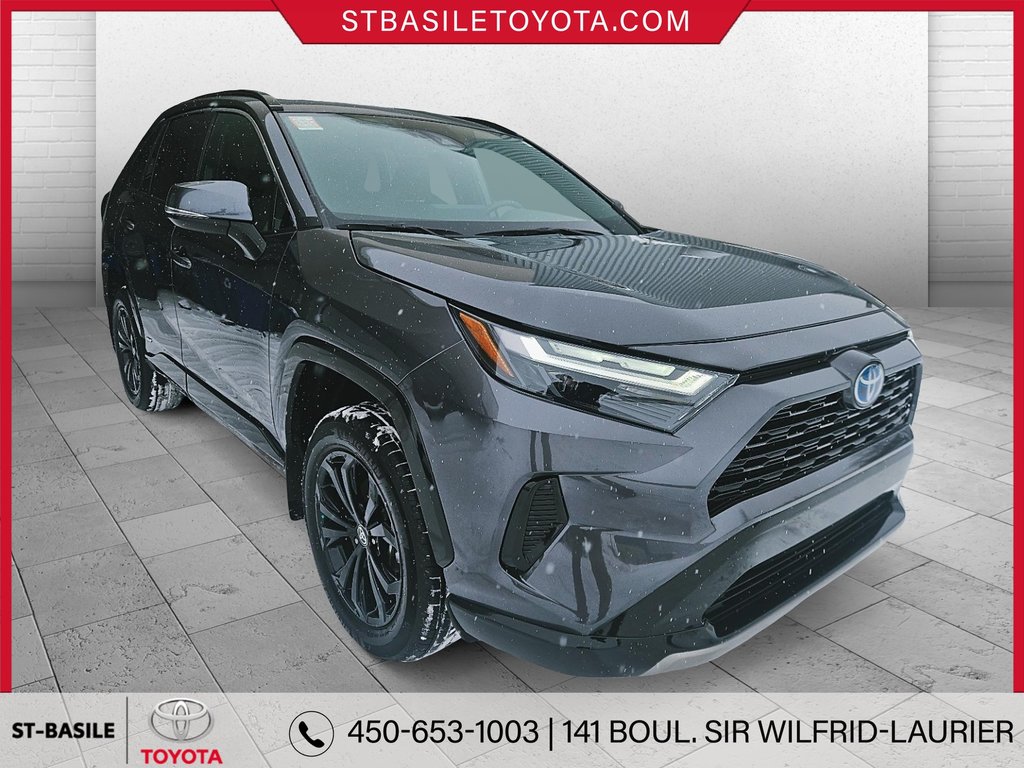 2023 Toyota RAV4 Hybrid SE AWD MAGS TOIT CAMERA APPLE CARPLAY in Saint-Basile-Le-Grand, Quebec - 3 - w1024h768px