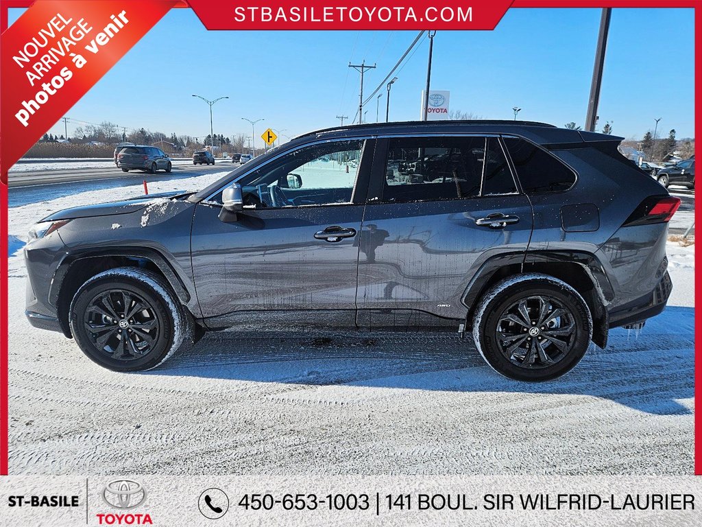 Toyota RAV4 Hybrid SE AWD MAGS TOIT CAMERA APPLE CARPLAY 2023 à Saint-Basile-Le-Grand, Québec - 10 - w1024h768px