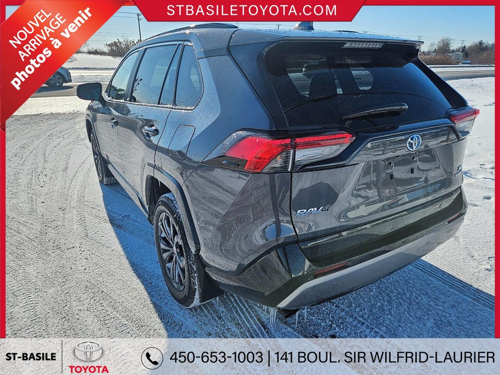 Toyota RAV4 Hybrid SE AWD MAGS TOIT CAMERA APPLE CARPLAY 2023 à Saint-Basile-Le-Grand, Québec - 9 - w1024h768px