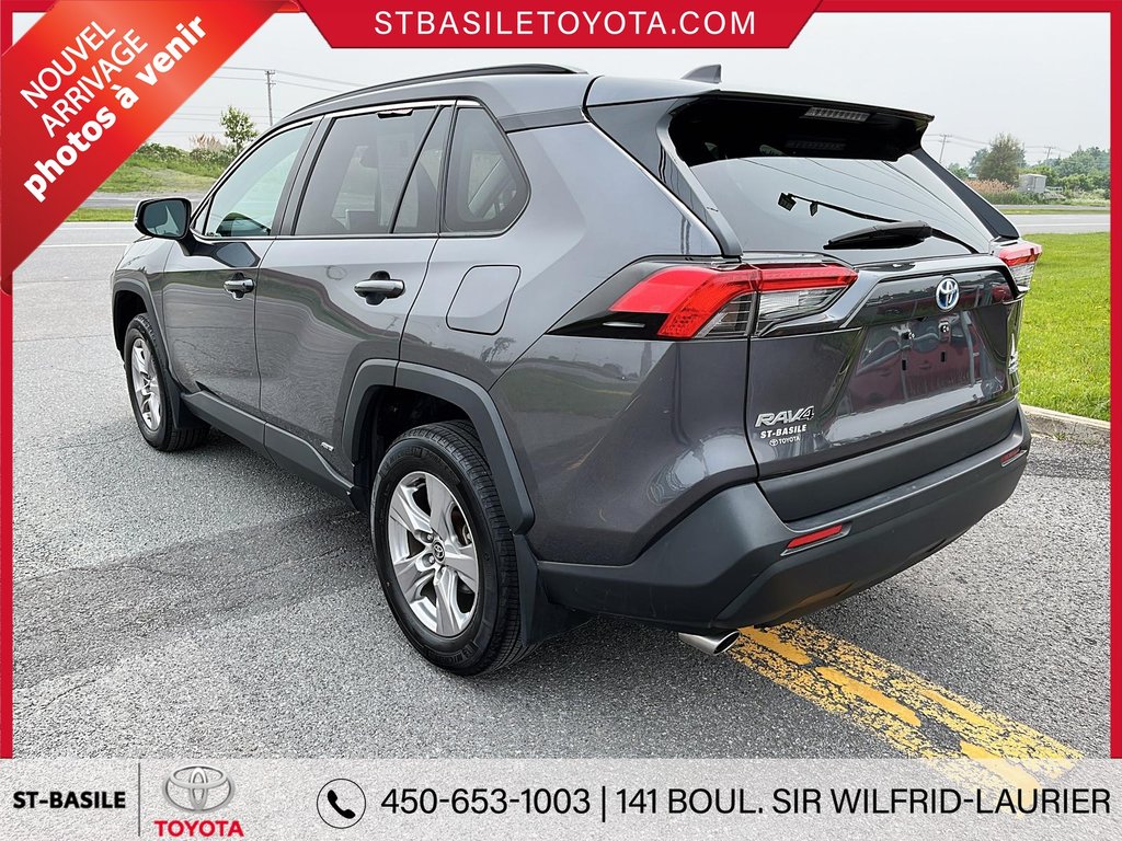 Toyota RAV4 Hybrid XLE AWD TOIT SIEGES ET VOLANT CHAUFFANT CAMERA 2023 à Saint-Basile-Le-Grand, Québec - 9 - w1024h768px