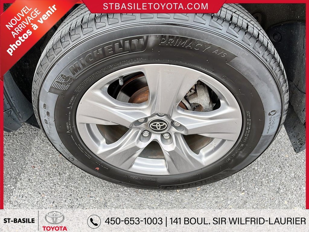 Toyota RAV4 Hybrid XLE AWD TOIT SIEGES ET VOLANT CHAUFFANT CAMERA 2023 à Saint-Basile-Le-Grand, Québec - 11 - w1024h768px