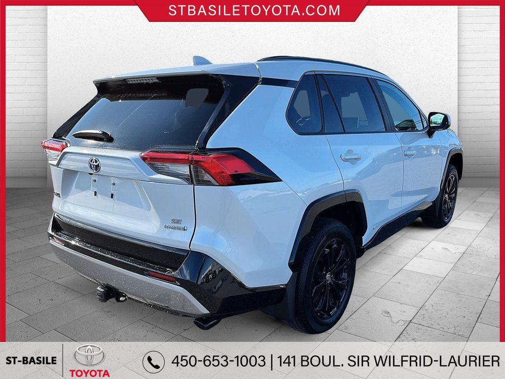 2024 Toyota RAV4 Hybrid SE AWD CUIR MAGS TOIT BLUETOOTH CAMERA in Saint-Basile-Le-Grand, Quebec - 5 - w1024h768px