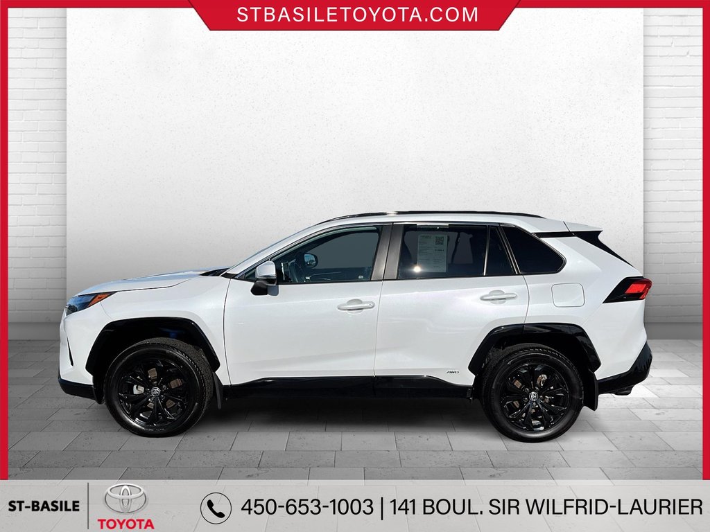 Toyota RAV4 Hybrid SE AWD CUIR MAGS TOIT BLUETOOTH CAMERA 2024 à Saint-Basile-Le-Grand, Québec - 10 - w1024h768px