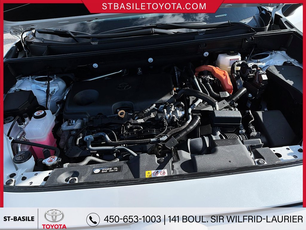 2024 Toyota RAV4 Hybrid SE AWD CUIR MAGS TOIT BLUETOOTH CAMERA in Saint-Basile-Le-Grand, Quebec - 13 - w1024h768px