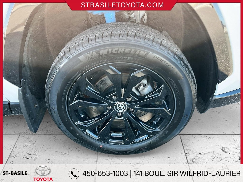 2024 Toyota RAV4 Hybrid SE AWD CUIR MAGS TOIT BLUETOOTH CAMERA in Saint-Basile-Le-Grand, Quebec - 12 - w1024h768px