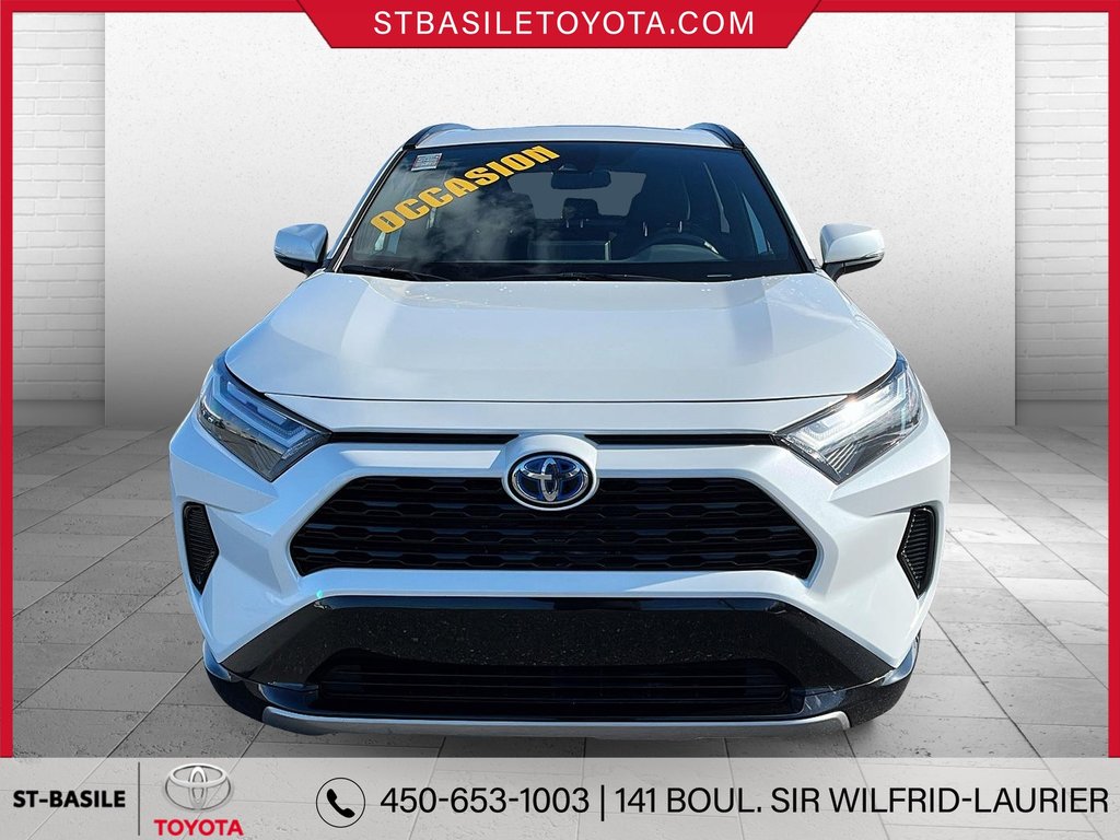 2024 Toyota RAV4 Hybrid SE AWD CUIR MAGS TOIT BLUETOOTH CAMERA in Saint-Basile-Le-Grand, Quebec - 2 - w1024h768px