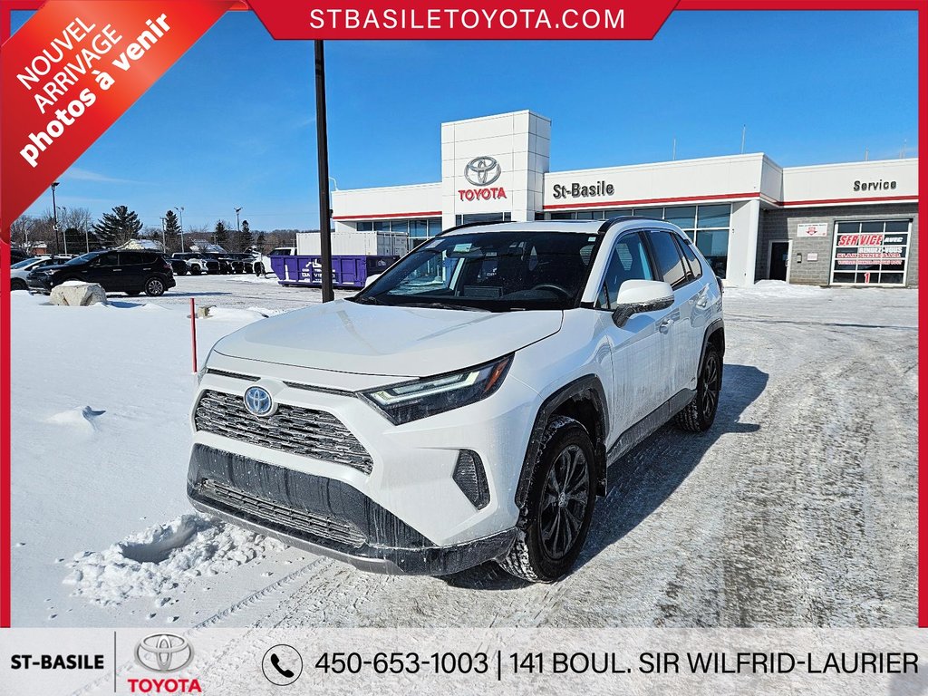 Toyota RAV4 Hybrid SE AWD CUIR MAGS TOIT BLUETOOTH CAMERA 2024 à Saint-Basile-Le-Grand, Québec - 1 - w1024h768px