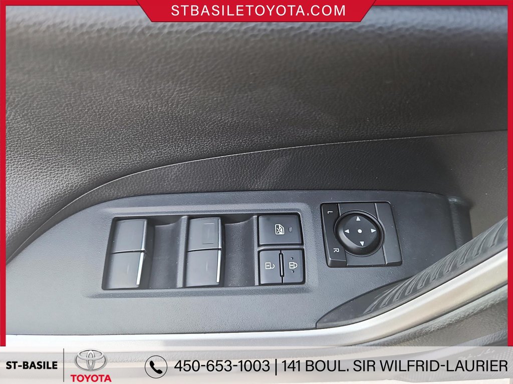 2023  RAV4 Prime XSE AWD PLUG IN CUIR TOIT OUVRANT in Saint-Basile-Le-Grand, Quebec - 18 - w1024h768px