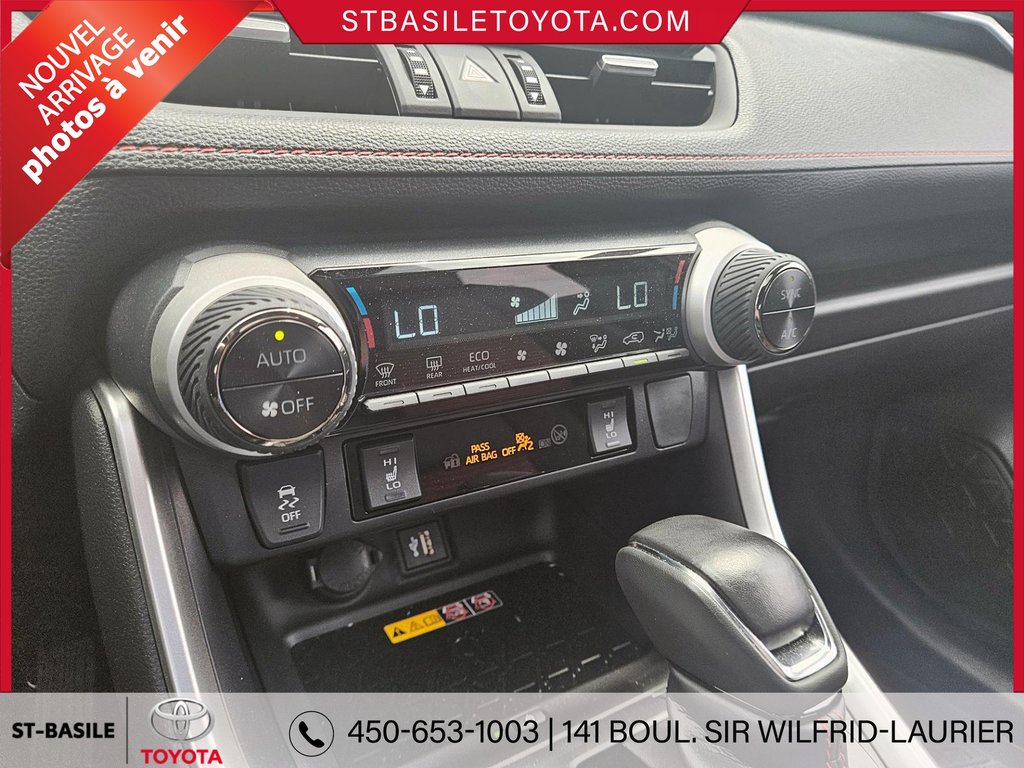 2023  RAV4 Prime XSE AWD PLUG IN CUIR TOIT OUVRANT in Saint-Basile-Le-Grand, Quebec - 20 - w1024h768px
