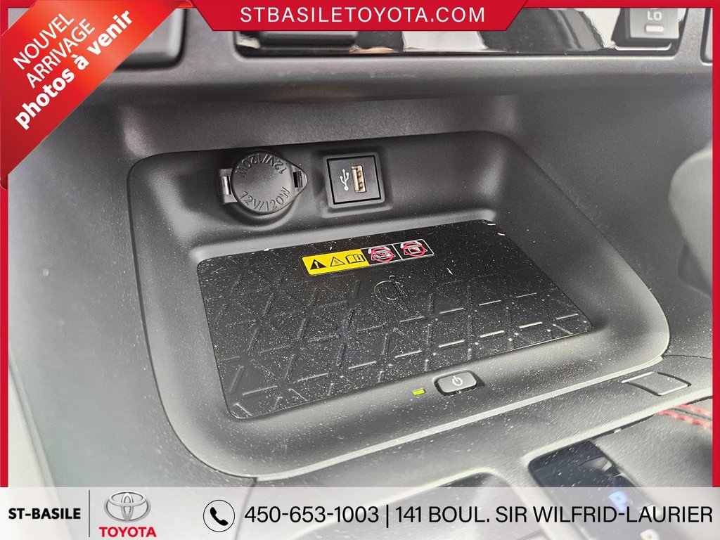 2023  RAV4 Prime XSE AWD PLUG IN CUIR TOIT OUVRANT in Saint-Basile-Le-Grand, Quebec - 21 - w1024h768px