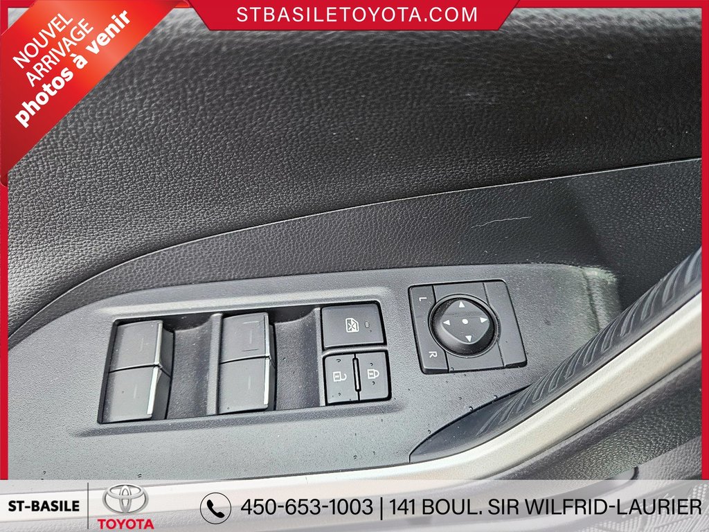 2023  RAV4 Prime XSE AWD PLUG IN CUIR TOIT OUVRANT in Saint-Basile-Le-Grand, Quebec - 11 - w1024h768px