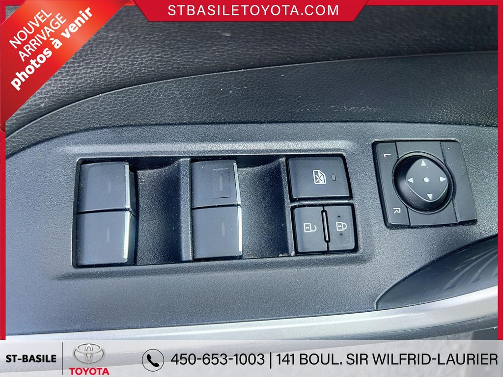 Toyota RAV4 Prime XSE AWD PLUG IN CUIR TOIT MAGS APPLE ANDROID 2023 à Saint-Basile-Le-Grand, Québec - 11 - w1024h768px