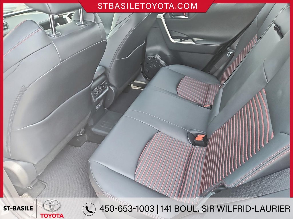 Toyota RAV4 Prime XSE AWD PLUG IN CUIR TOIT MAGS APPLE ANDROID 2023 à Saint-Basile-Le-Grand, Québec - 11 - w1024h768px