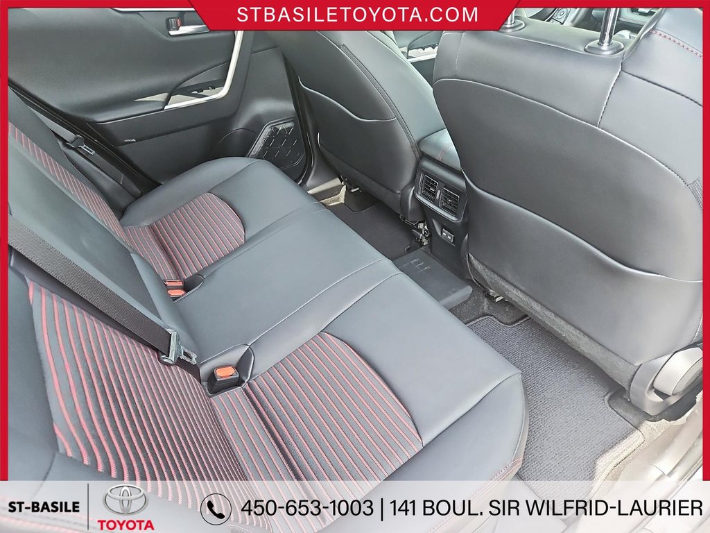 Toyota RAV4 Prime XSE AWD PLUG IN CUIR TOIT MAGS APPLE ANDROID 2023 à Saint-Basile-Le-Grand, Québec - 12 - w1024h768px