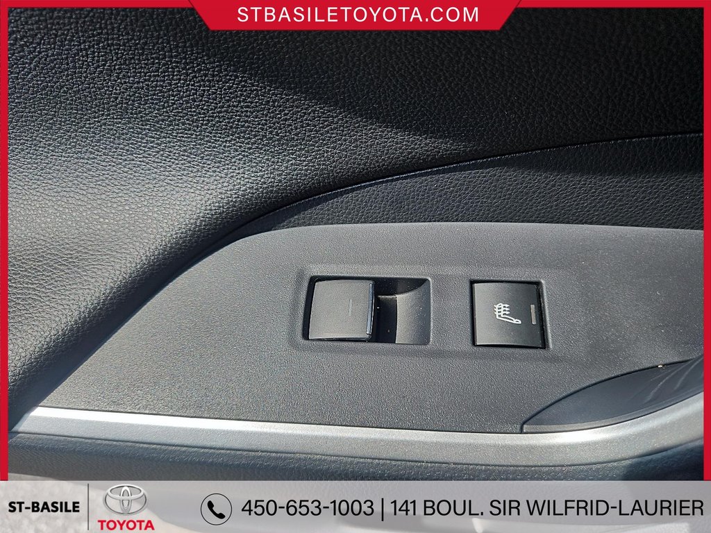 Toyota RAV4 Prime XSE AWD PLUG IN CUIR TOIT MAGS APPLE ANDROID 2023 à Saint-Basile-Le-Grand, Québec - 16 - w1024h768px