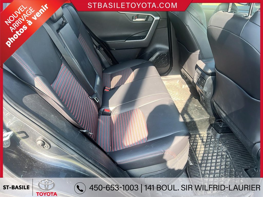 Toyota RAV4 Prime XSE AWD PLUG IN CUIR TOIT MAGS APPLE ANDROID 2023 à Saint-Basile-Le-Grand, Québec - 9 - w1024h768px