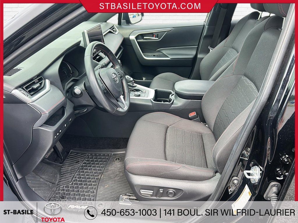 Toyota RAV4 Prime SE TOIT OUVRANT SIÈGES/VOLANT CHAUFFANT 2023 à Saint-Basile-Le-Grand, Québec - 13 - w1024h768px
