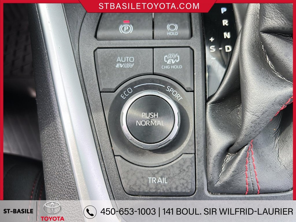 Toyota RAV4 Prime SE TOIT OUVRANT SIÈGES/VOLANT CHAUFFANT 2023 à Saint-Basile-Le-Grand, Québec - 24 - w1024h768px