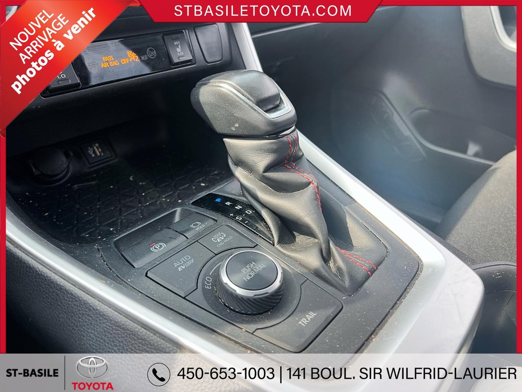 2023 Toyota RAV4 Prime SE TOIT OUVRANT SIÈGES/VOLANT CHAUFFANT in Saint-Basile-Le-Grand, Quebec - 17 - w1024h768px