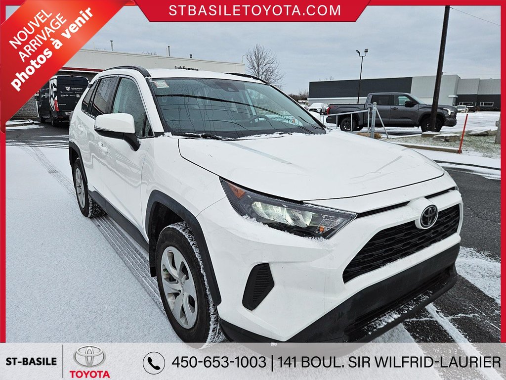 2019  RAV4 LE FWD CAMERA SIEGES CHAUFFANTS APPLE CARPLAY USB in Saint-Basile-Le-Grand, Quebec - 3 - w1024h768px