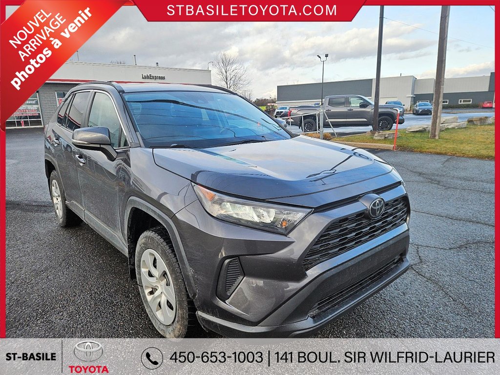 2019  RAV4 LE FWD SIEGES CHAUFFANTS CAMERA RECUL BLUETOOTH in Saint-Basile-Le-Grand, Quebec - 3 - w1024h768px