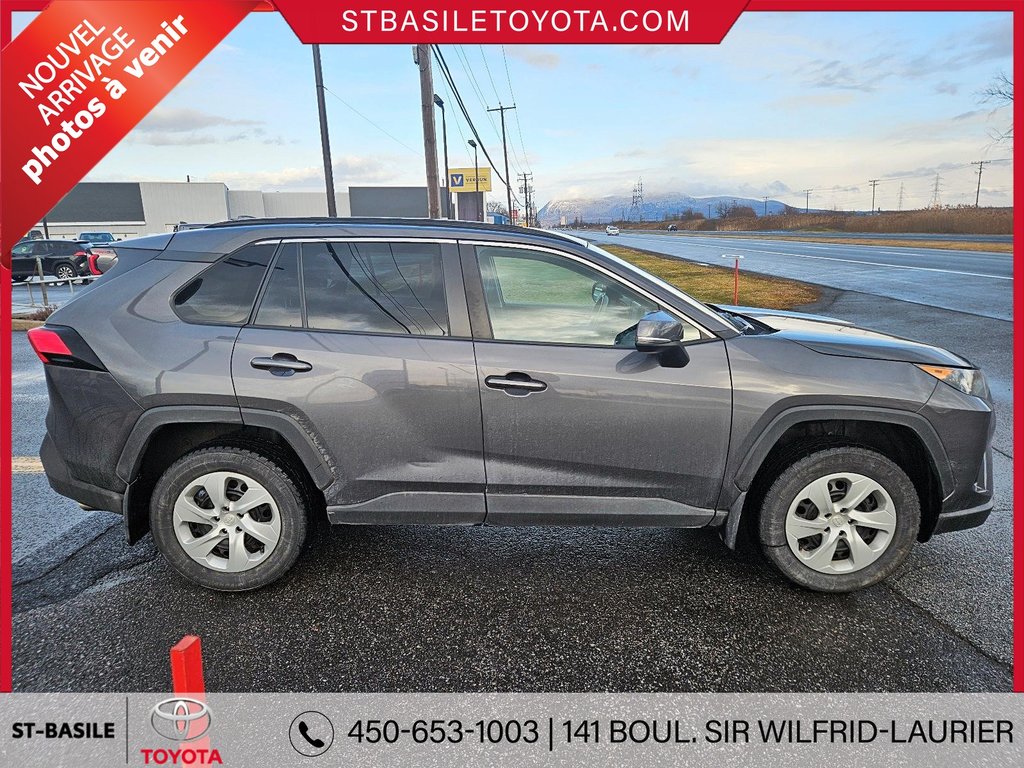 2019  RAV4 LE FWD SIEGES CHAUFFANTS CAMERA RECUL BLUETOOTH in Saint-Basile-Le-Grand, Quebec - 4 - w1024h768px