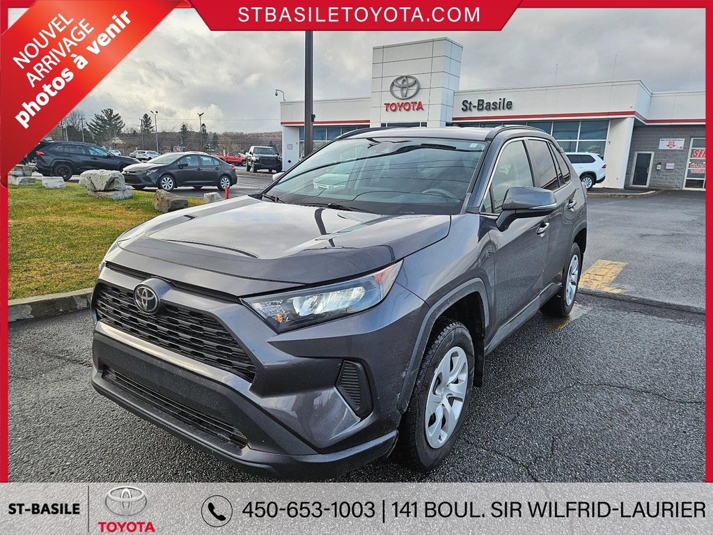 2019  RAV4 LE FWD SIEGES CHAUFFANTS CAMERA RECUL BLUETOOTH in Saint-Basile-Le-Grand, Quebec - 1 - w1024h768px