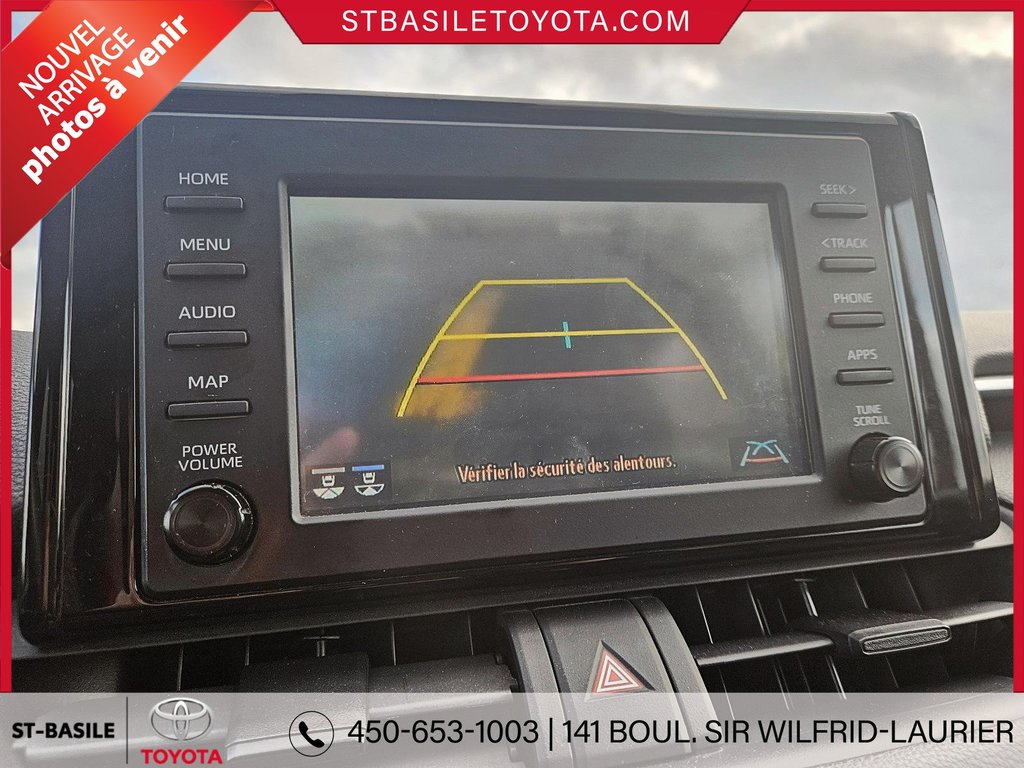 2019  RAV4 LE FWD SIEGES CHAUFFANTS CAMERA RECUL BLUETOOTH in Saint-Basile-Le-Grand, Quebec - 19 - w1024h768px