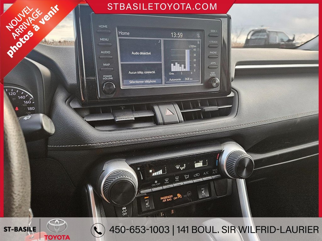 2019  RAV4 LE FWD SIEGES CHAUFFANTS CAMERA RECUL BLUETOOTH in Saint-Basile-Le-Grand, Quebec - 16 - w1024h768px