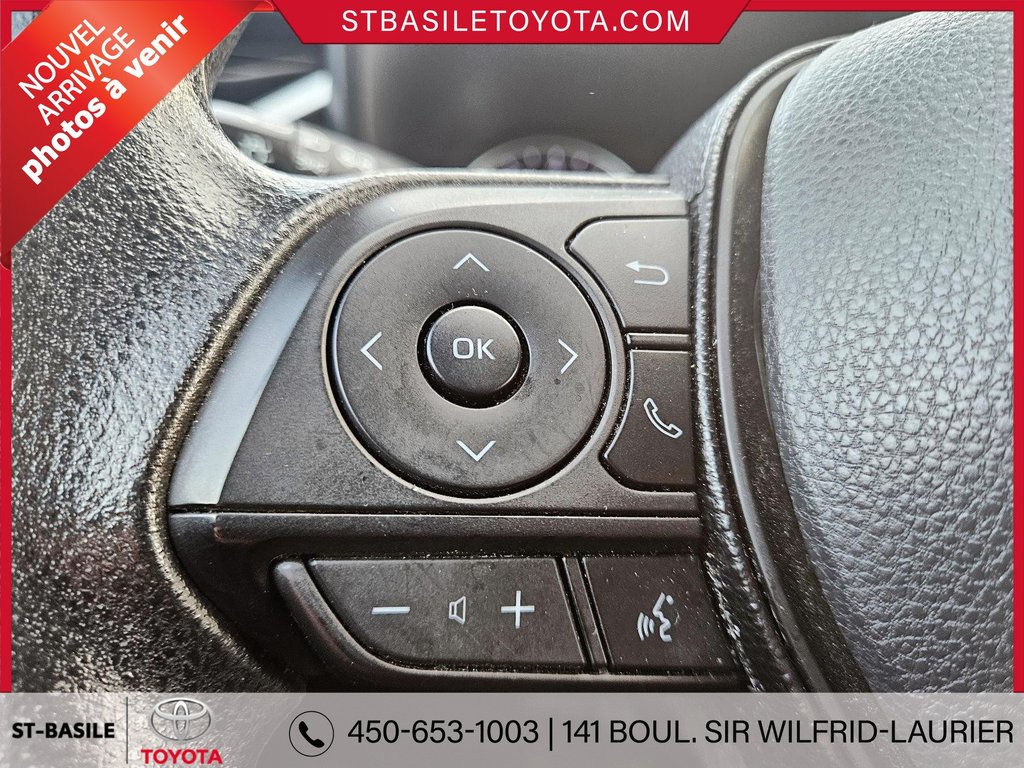 2019  RAV4 LE FWD SIEGES CHAUFFANTS CAMERA RECUL BLUETOOTH in Saint-Basile-Le-Grand, Quebec - 13 - w1024h768px